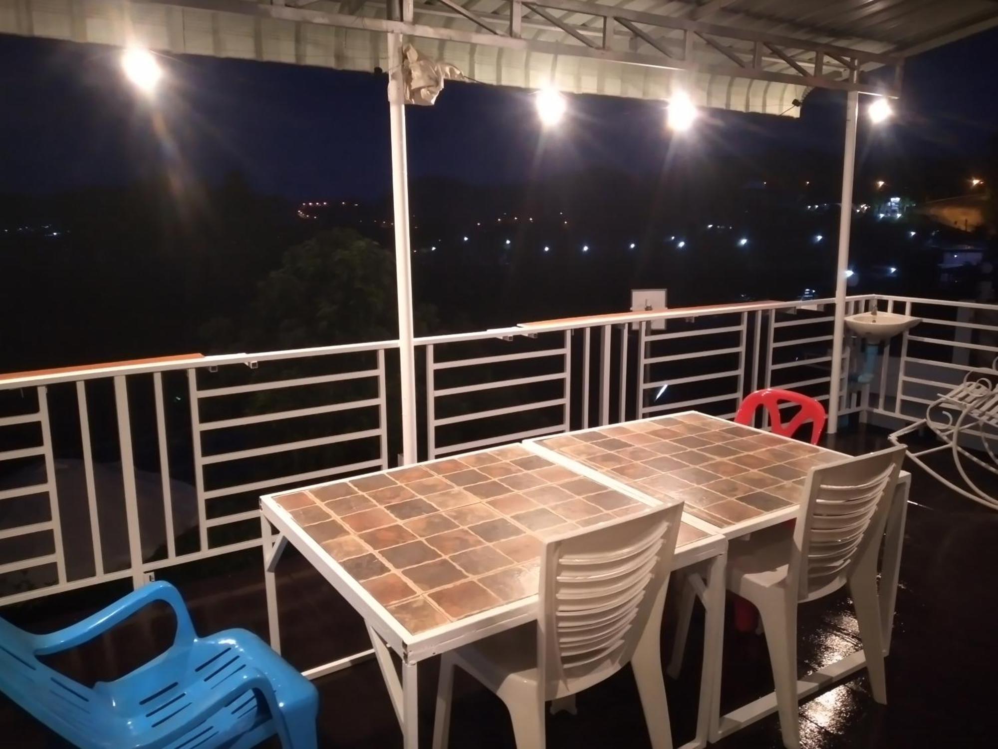 บ้านแช่มช้อย Khao Kho Bilik gambar